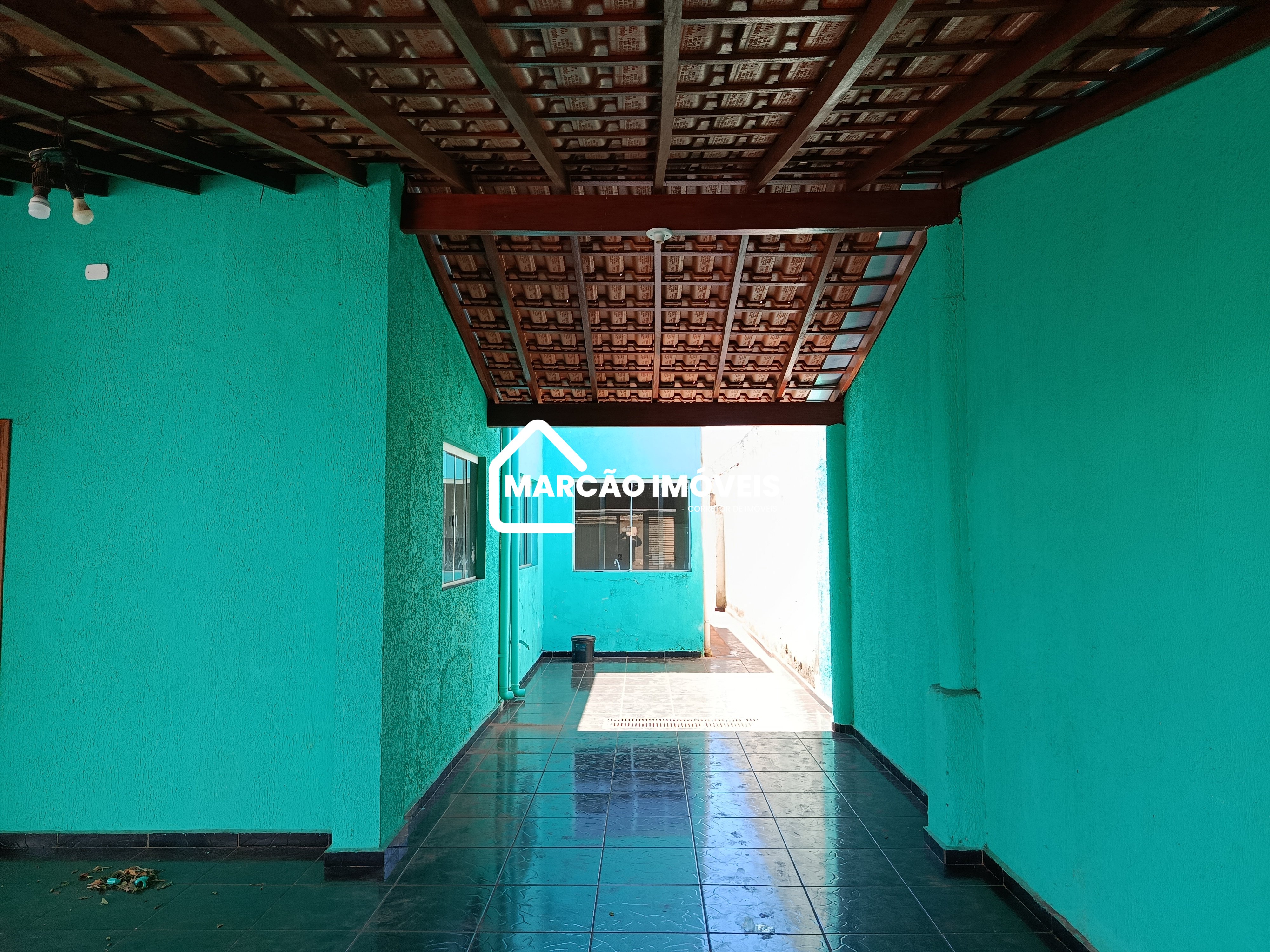 Aluga se ou vende se aluguel 1200 venda 260.000.00